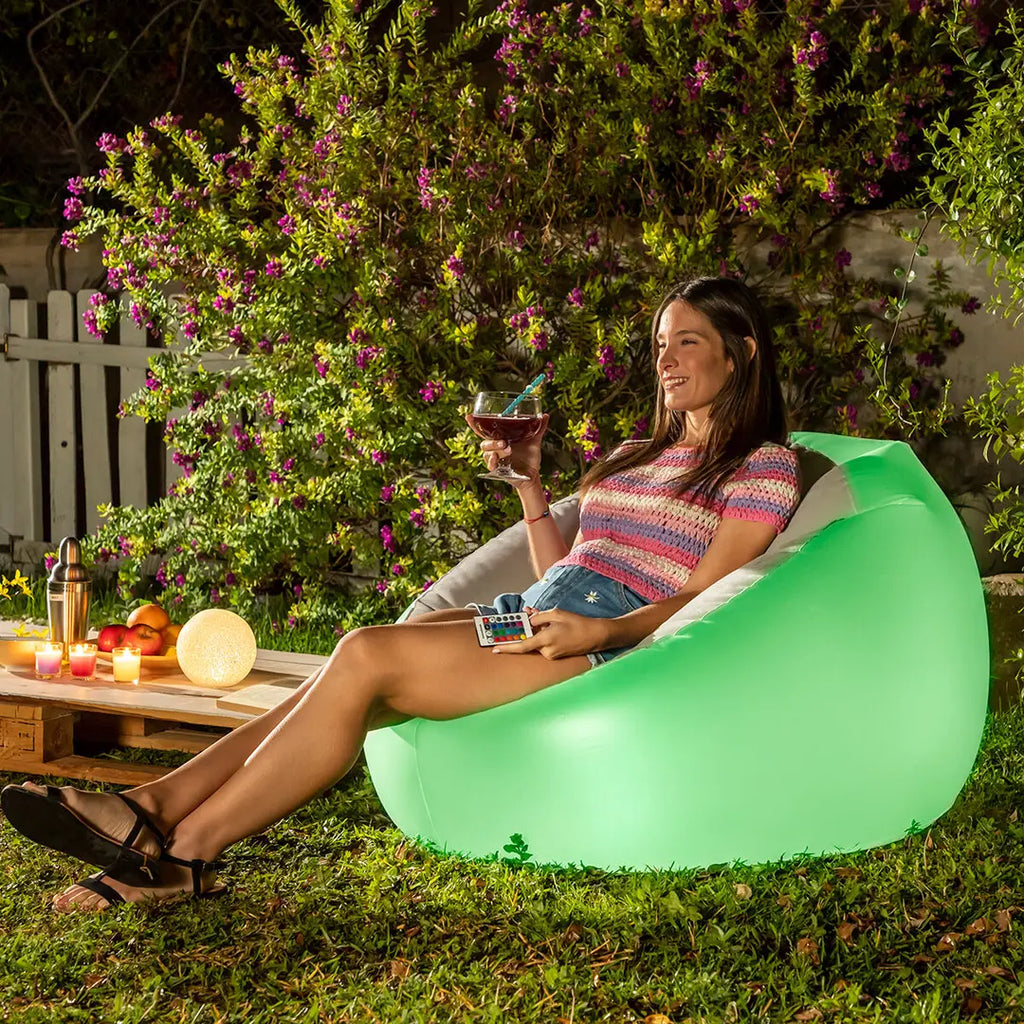 Sillón Hinchable con LED Multicolor y Mando a Distancia Chight InnovaGoods
